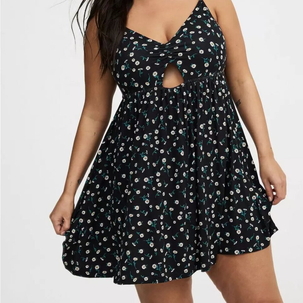 NWT Torrid Cut Out Sleep Chemise